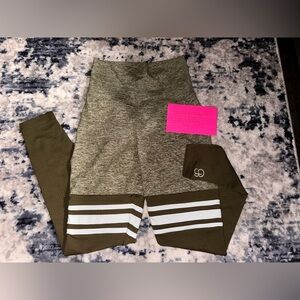 Bombshell sportswear leggings